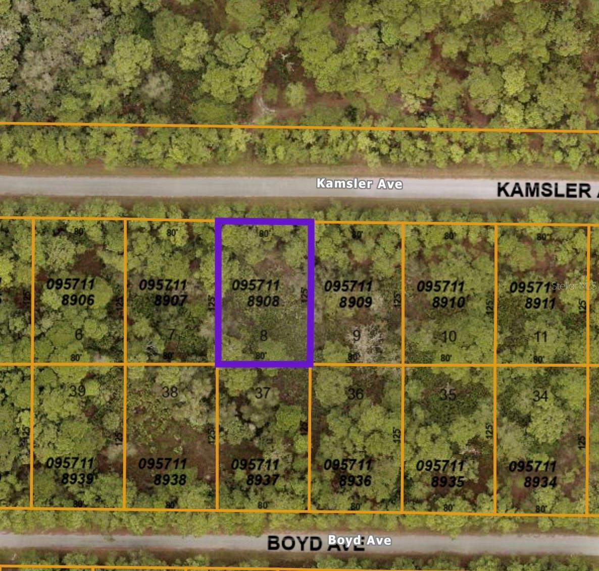 Building lot in the booming North Port Estates with no restrictions or HOAs. Close to schools and all services, yet moments from I-75. Area of nice homes and active new home construction. Within 30 mins driving distance to several beaches, Venice, Sarasota, Atlanta Braves stadium, Warm Mineral Springs, the master-planned Murdock Village area and the upcoming Downtown Wellen development.
** A 3-acre lot luxury subdivision just approved across the street on the north side of Kamsler **
**Attention builders: Seller has multiple lots on the block and adjoining streets**.
** Full price offers only on this property **.