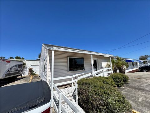 Photo of 2924 Kenilworth Boulevard, Sebring, FL 33870 (MLS # L4960825)