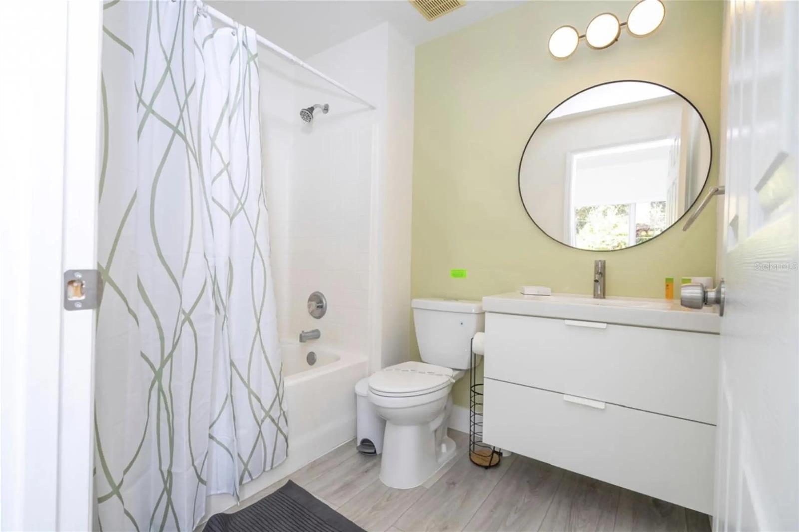 EMERALD ISLAND RESORT PH 3 - Residential