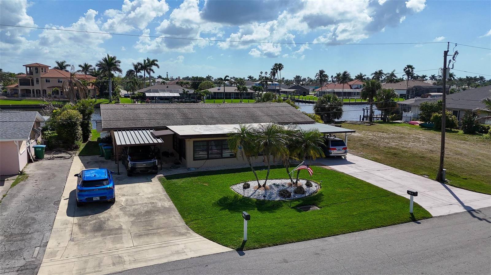 CAPE CORAL - Residential Income
