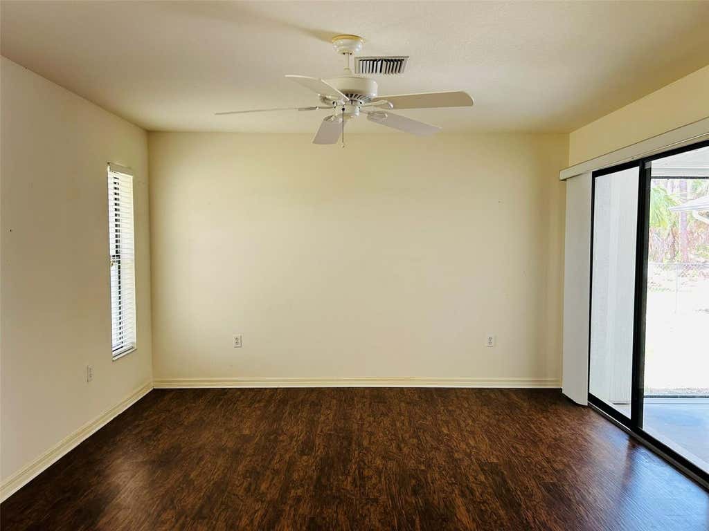 Photo of 304 Pine Glen Court, Englewood, FL 34223 (MLS # C7528226)
