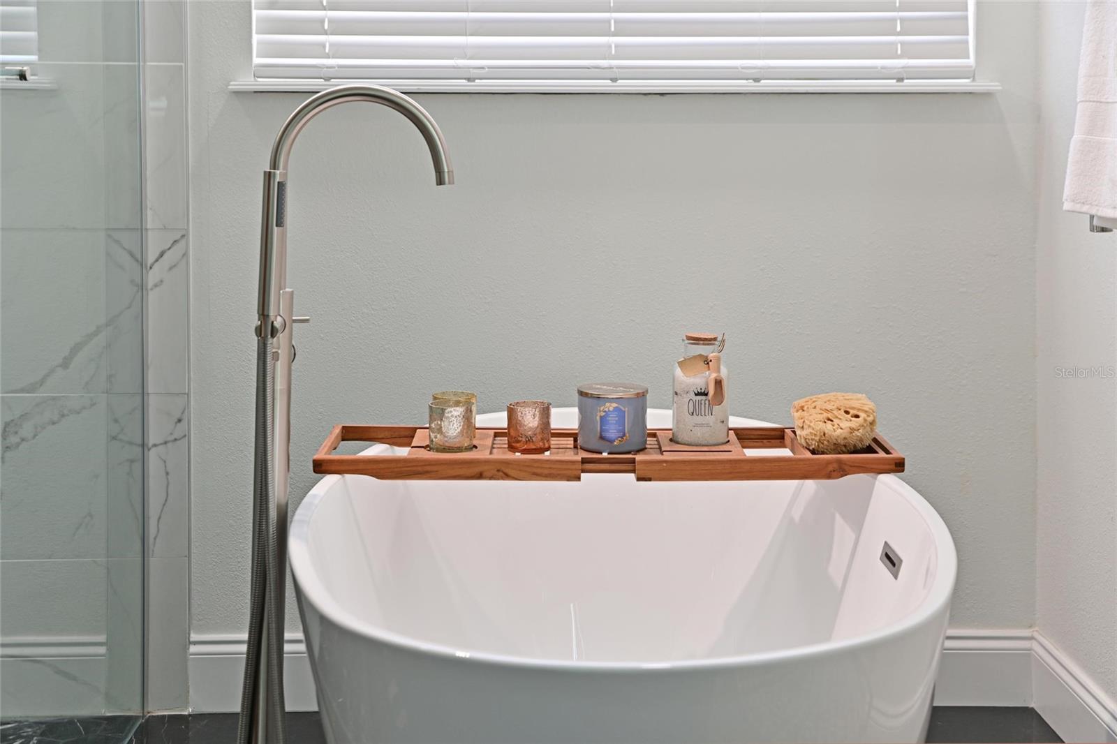 MCKINLEY OAKS - Residential