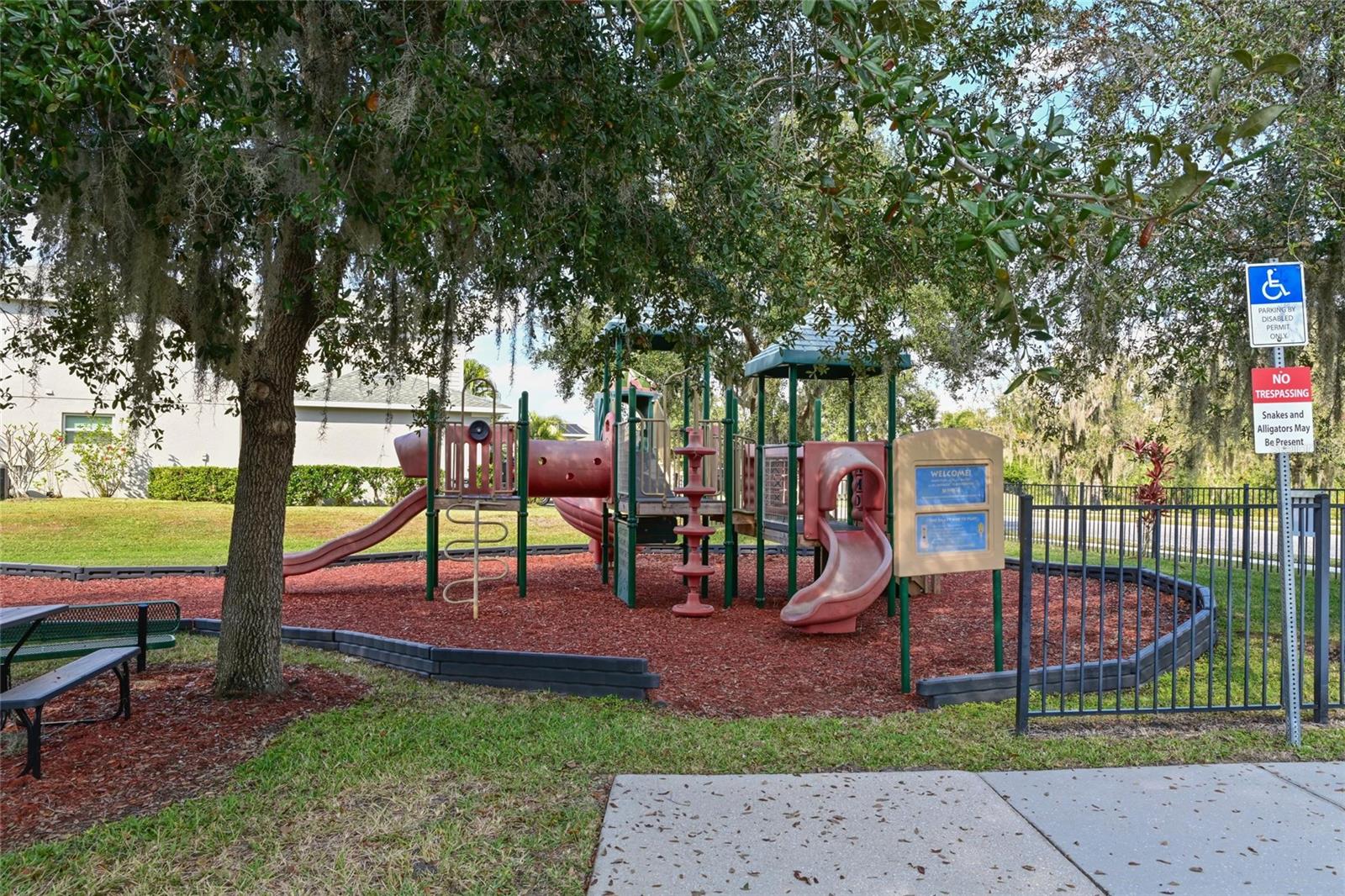 MCKINLEY OAKS - Residential