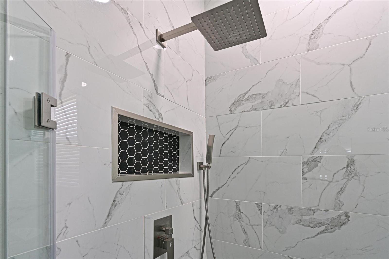 MCKINLEY OAKS - Residential