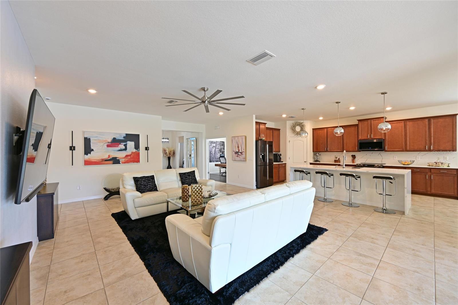 MCKINLEY OAKS - Residential