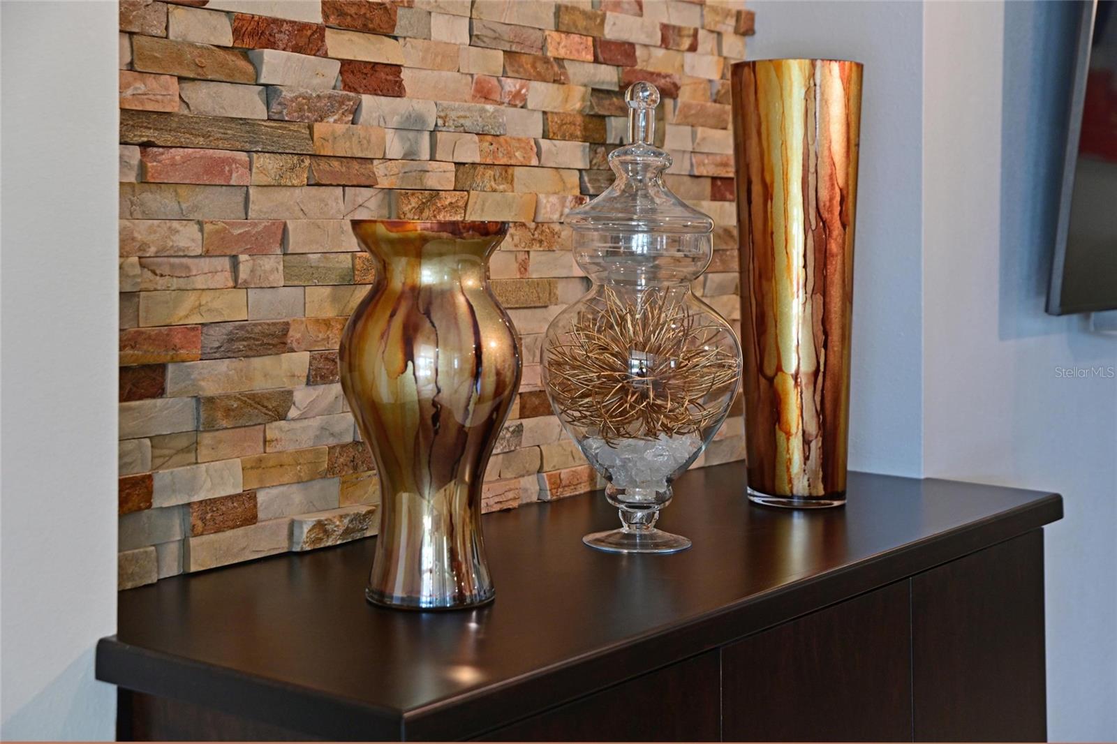 MCKINLEY OAKS - Residential