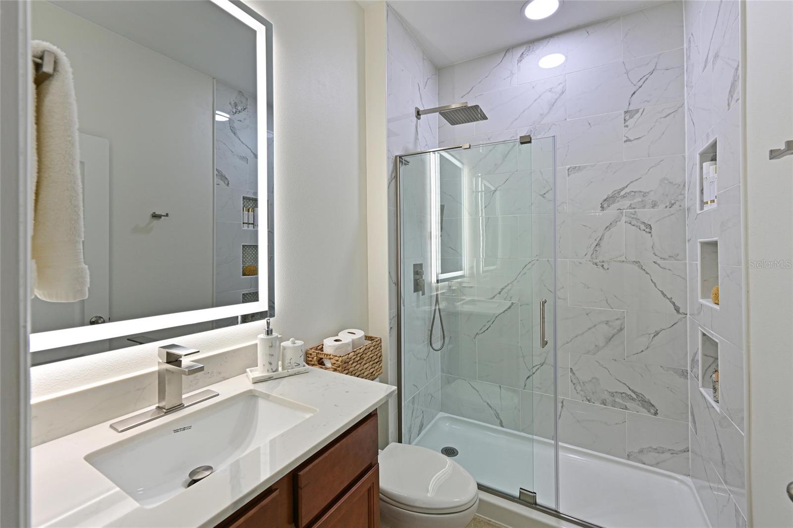 MCKINLEY OAKS - Residential