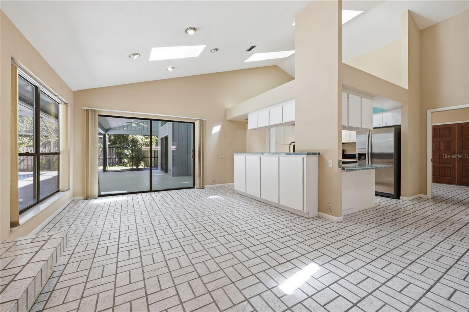 RAINTREE - Residential