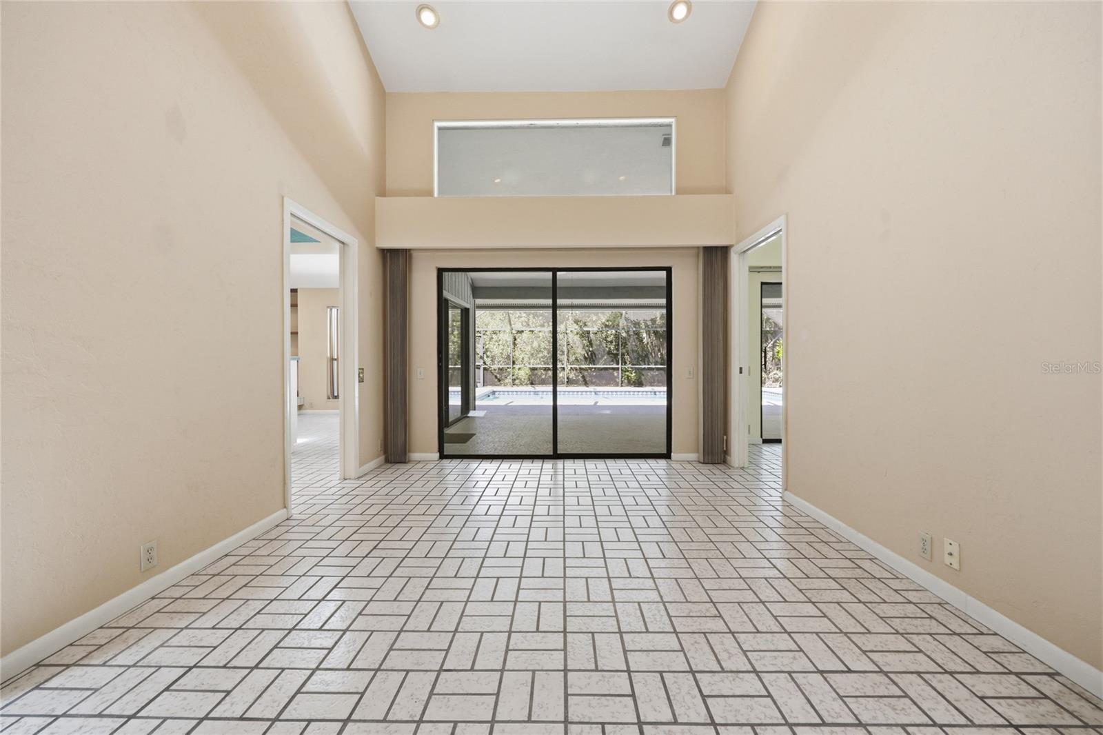 RAINTREE - Residential