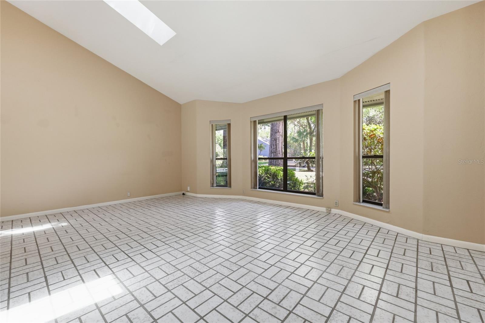 RAINTREE - Residential