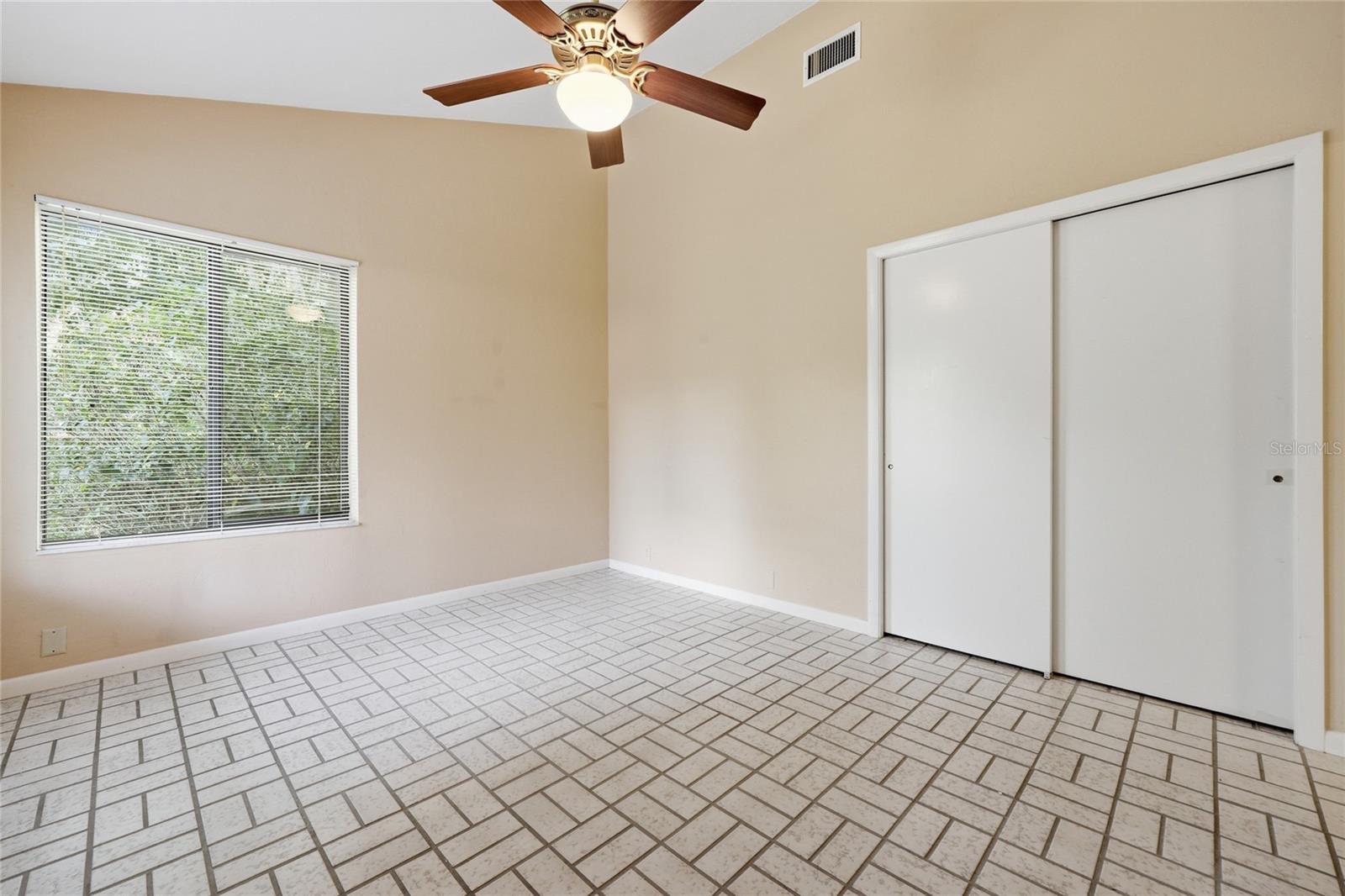 RAINTREE - Residential