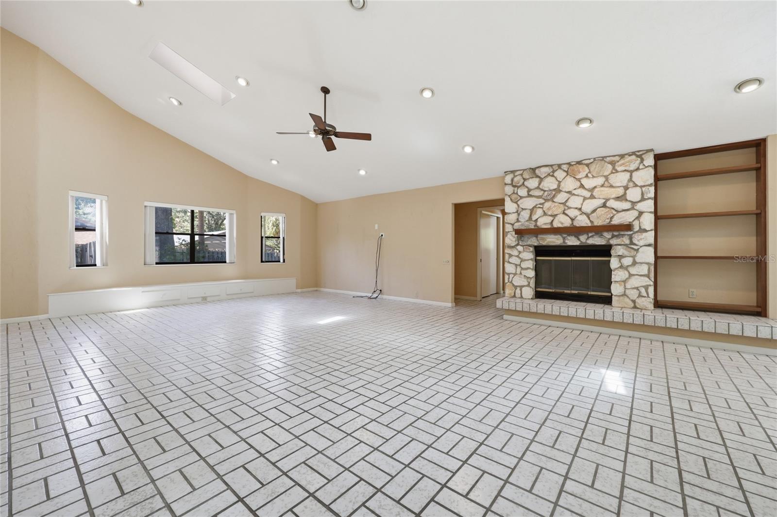 RAINTREE - Residential