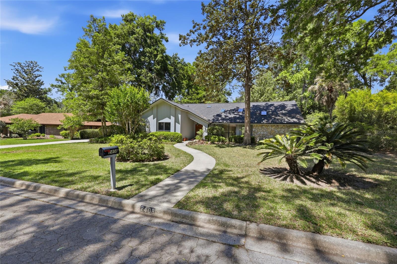 RAINTREE - Residential