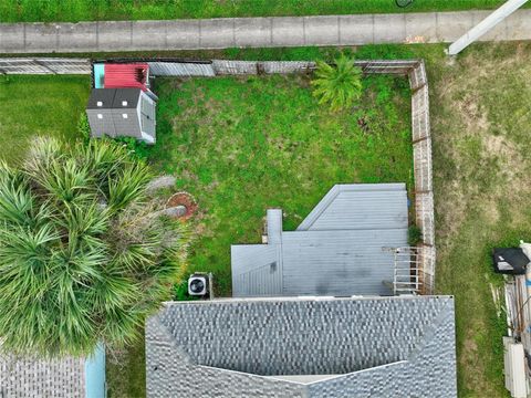 A home in PORT ORANGE