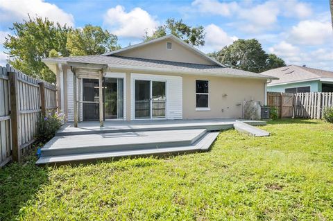 A home in PORT ORANGE