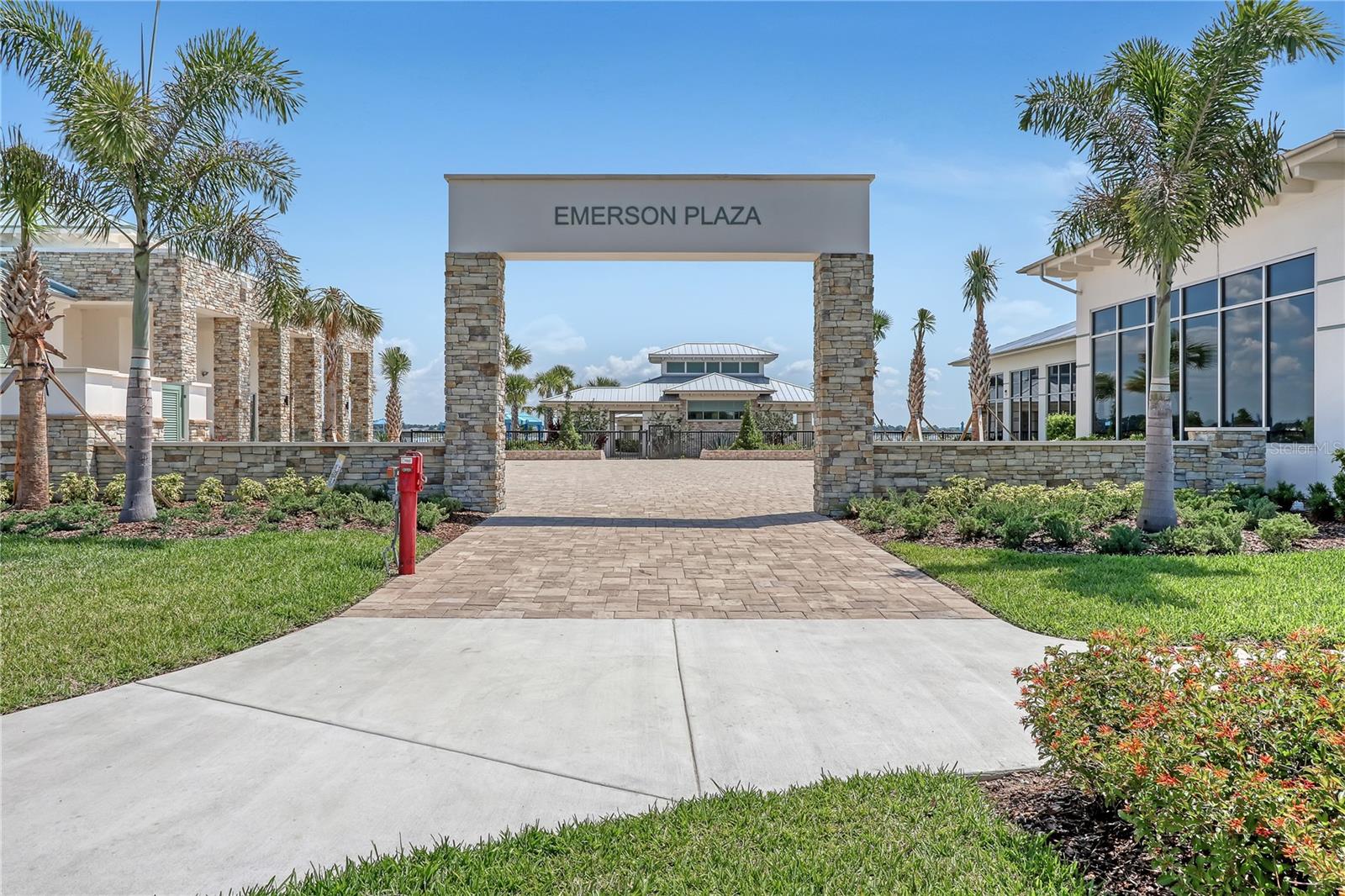 NORTHWEST LAKESIDE GRVS PH 1 - Residential