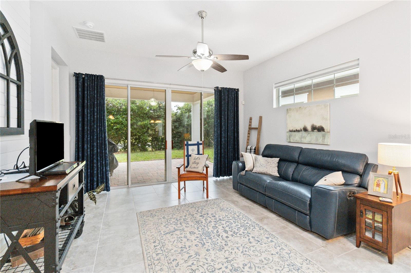 NORTHWEST LAKESIDE GRVS PH 1 - Residential