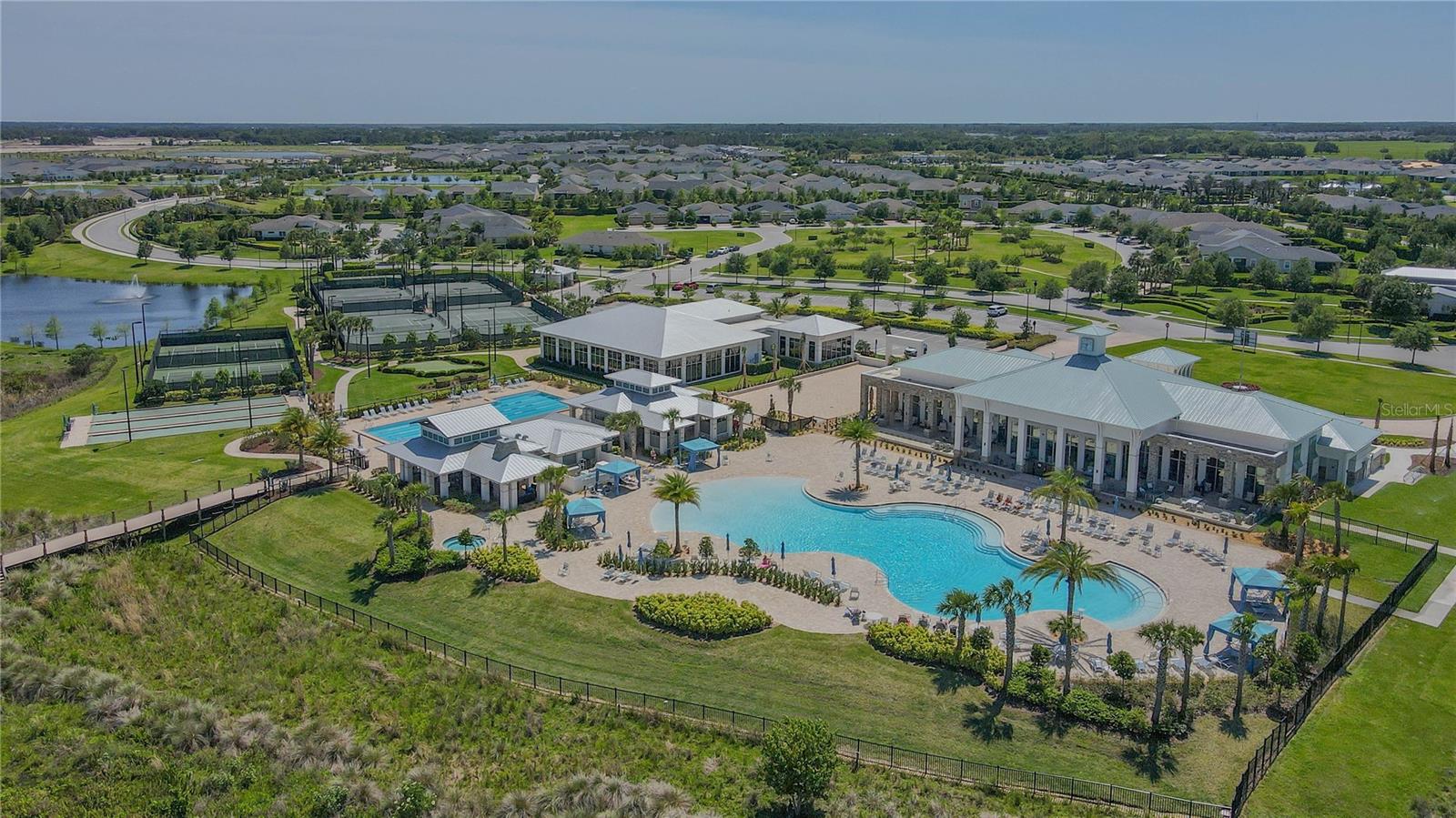 NORTHWEST LAKESIDE GRVS PH 1 - Residential