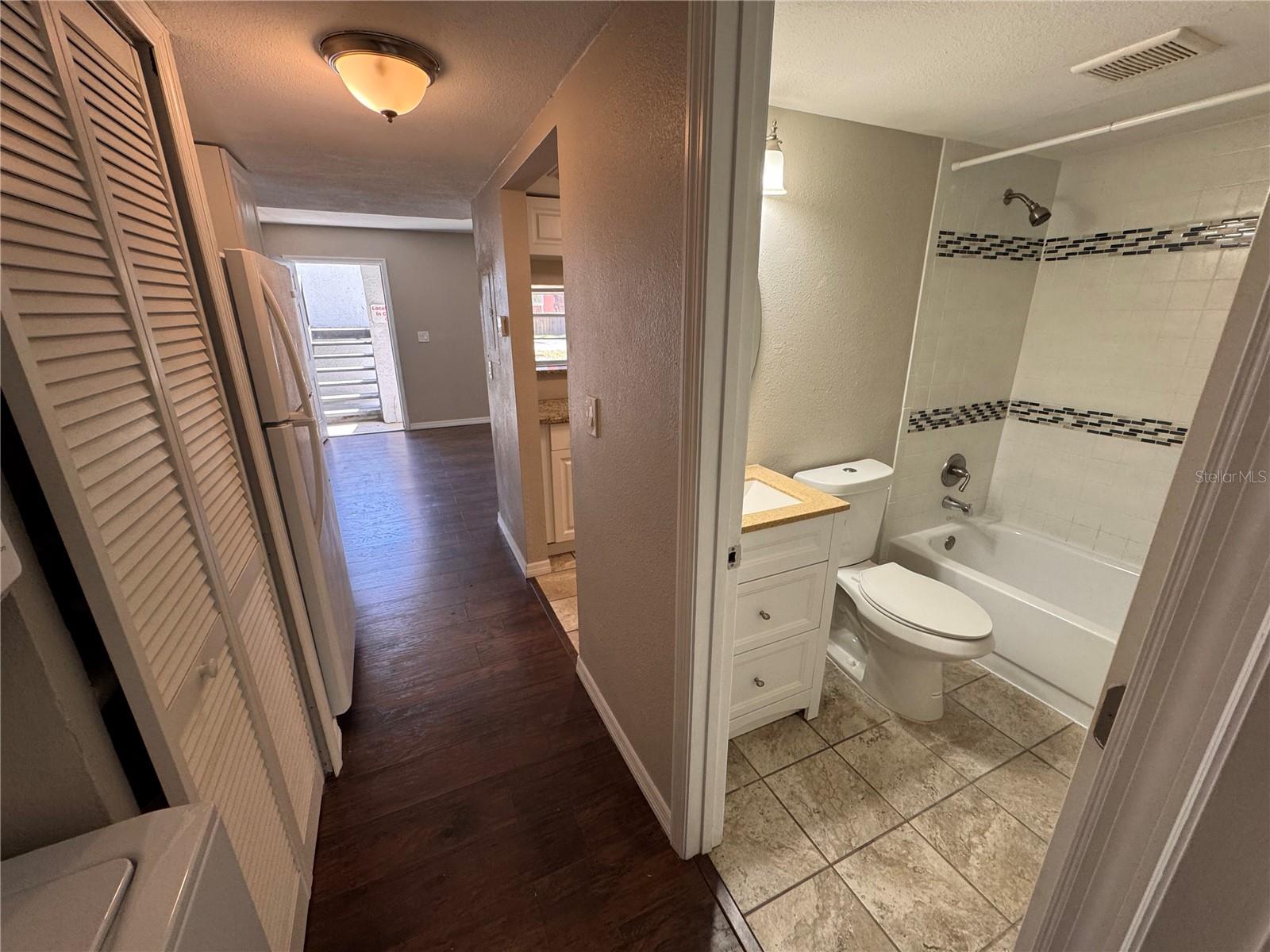 WATERSIDE CONDO I - Residential