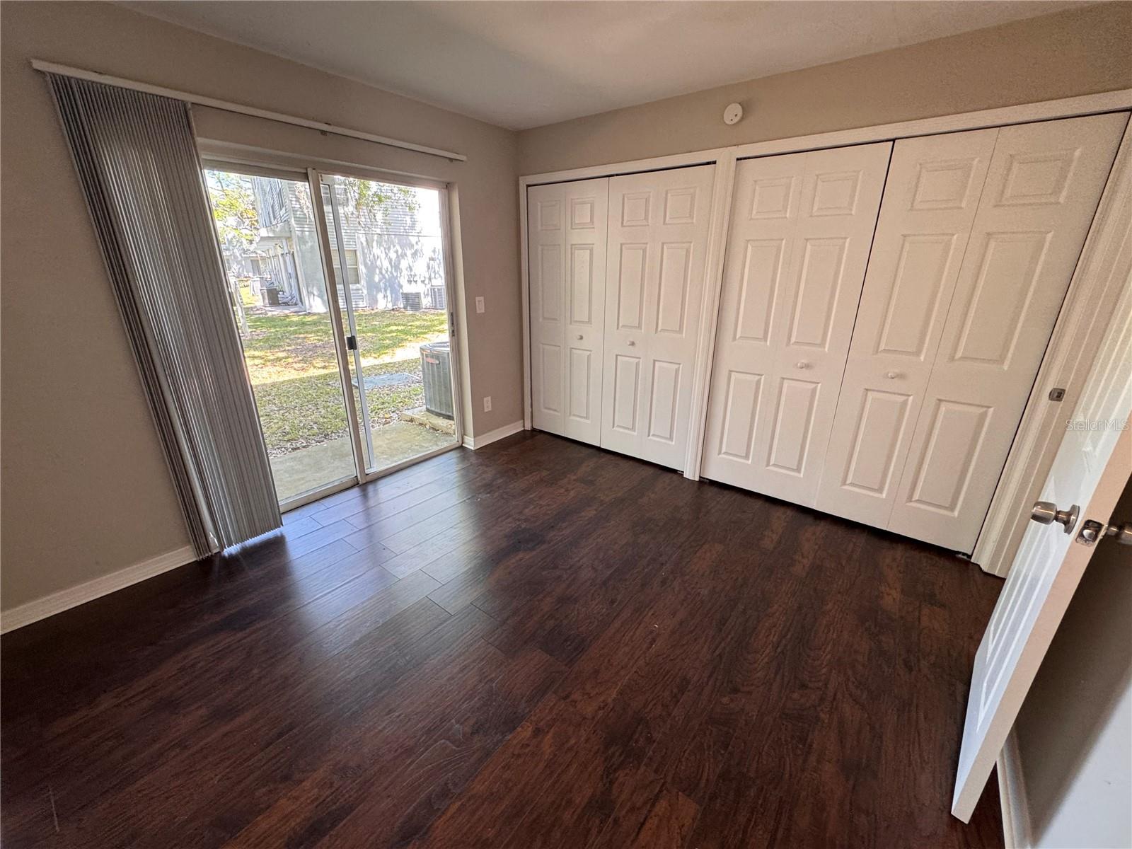 WATERSIDE CONDO I - Residential