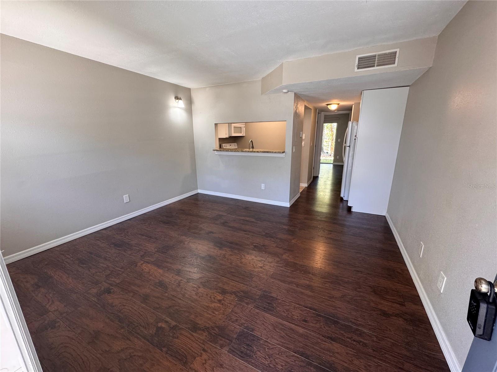 WATERSIDE CONDO I - Residential