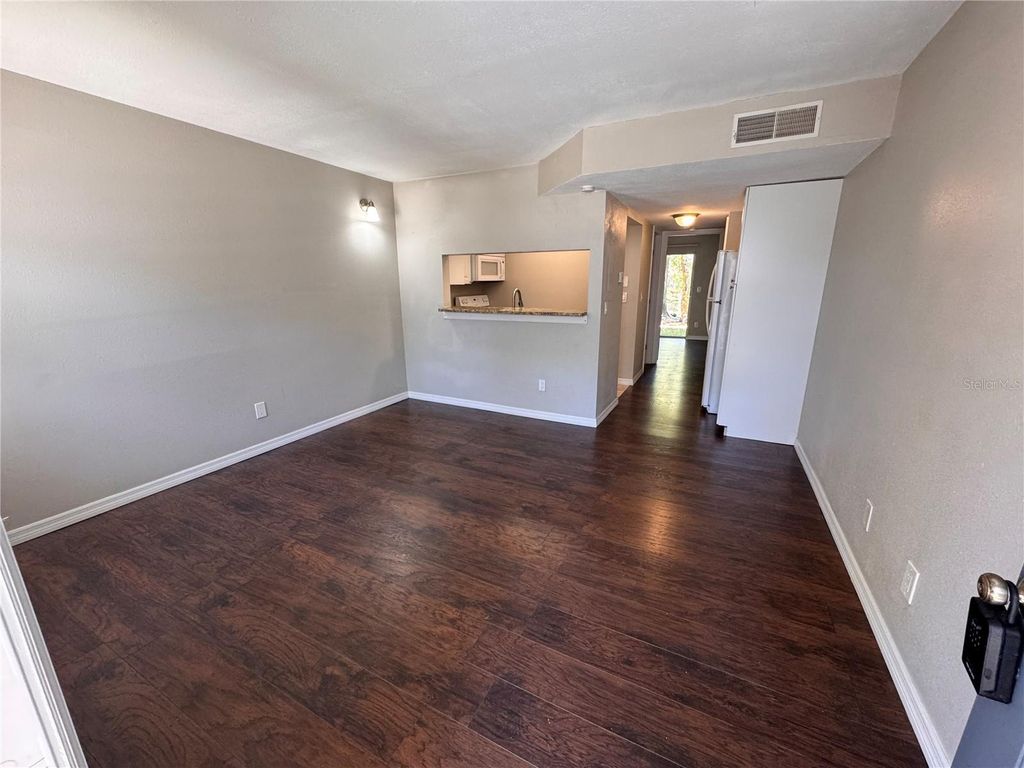Photo of 7113 E Bank Drive #103, Tampa, FL 33617 (MLS # O6349645)