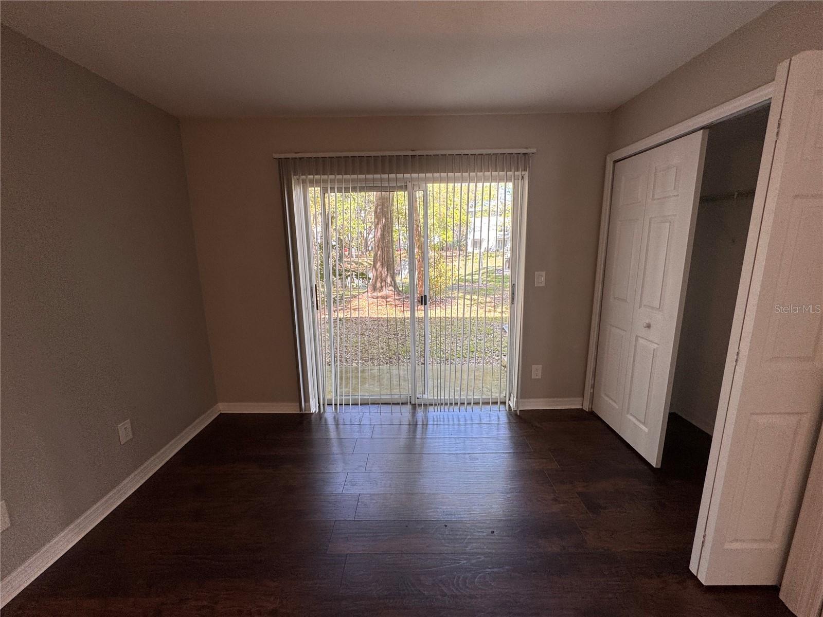 WATERSIDE CONDO I - Residential