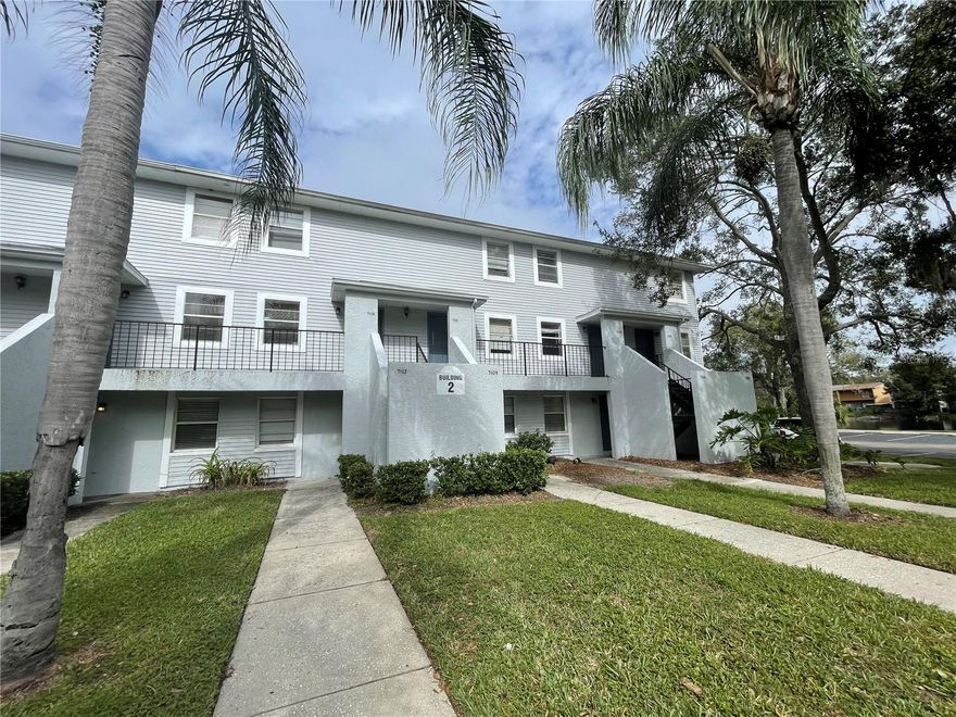 Don’t miss this exceptional opportunity to own a beautifully maintained 1-bedroom, 1-bathroom condo in a highly sought-after gated community! In excellent condition, this unit is perfect for both living or renting out. Enjoy fantastic amenities, including a playground, pool, boat storage, and breathtaking views of the Hillsborough River. The tranquil setting and prime location provide the ideal balance of comfort and convenience, with easy access to shopping, dining, and entertainment. Whether you're an investor or a homeowner, this property offers tremendous value and won’t last long. Schedule your showing today!