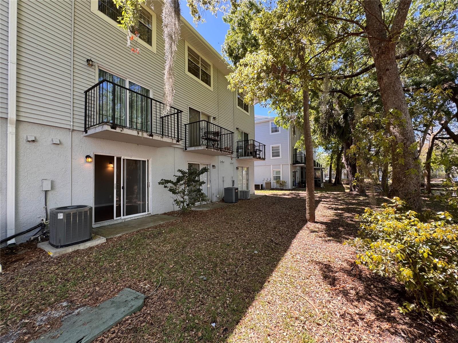 WATERSIDE CONDO I - Residential