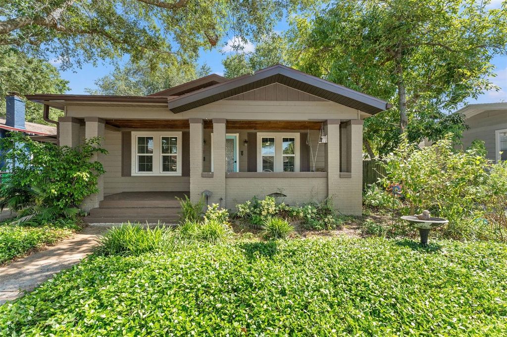 Photo of 407 E Paris Street, Tampa, FL 33604 (MLS # TB8447728)