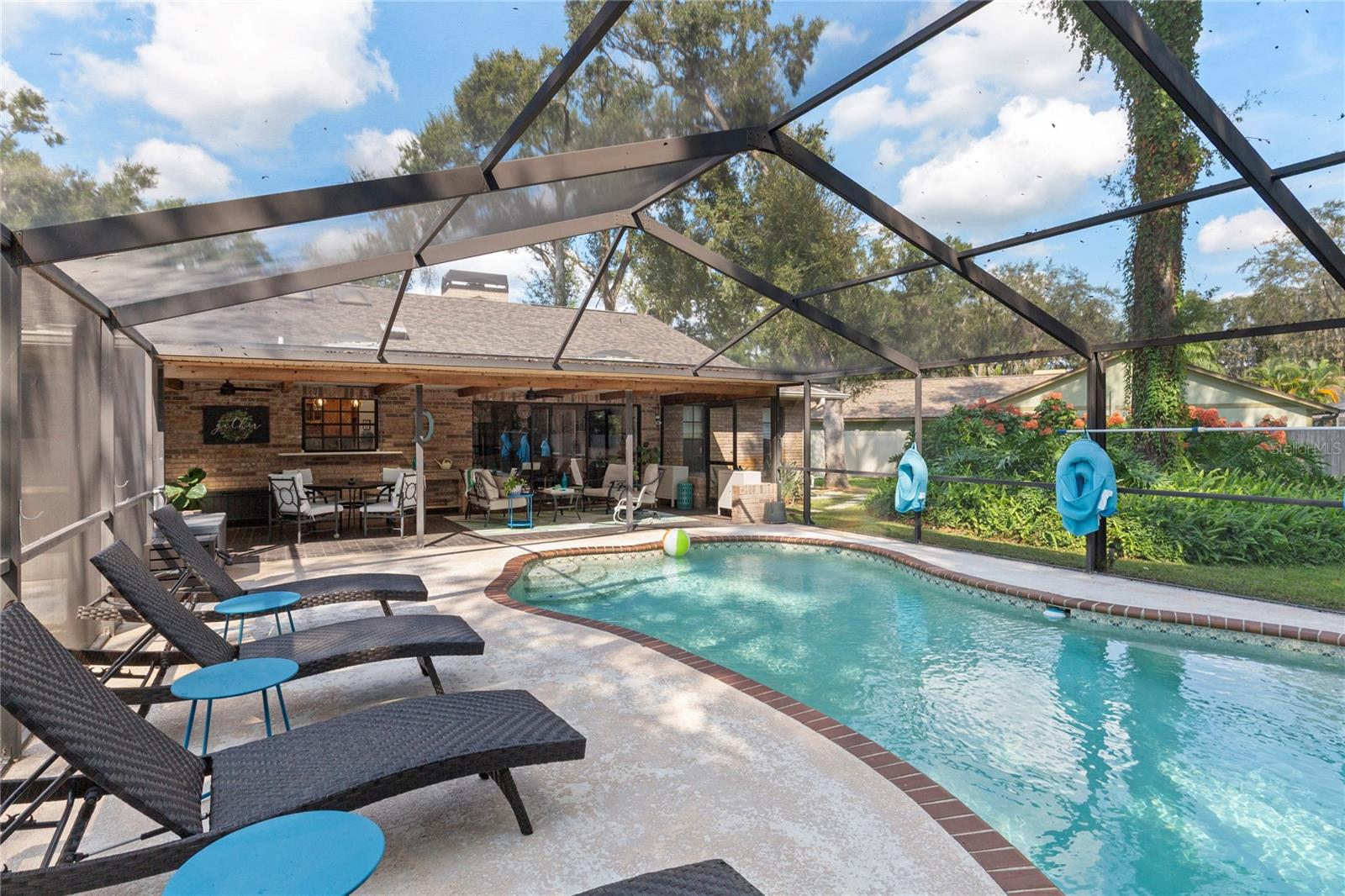 CHELSEA WOODS - Residential Lease