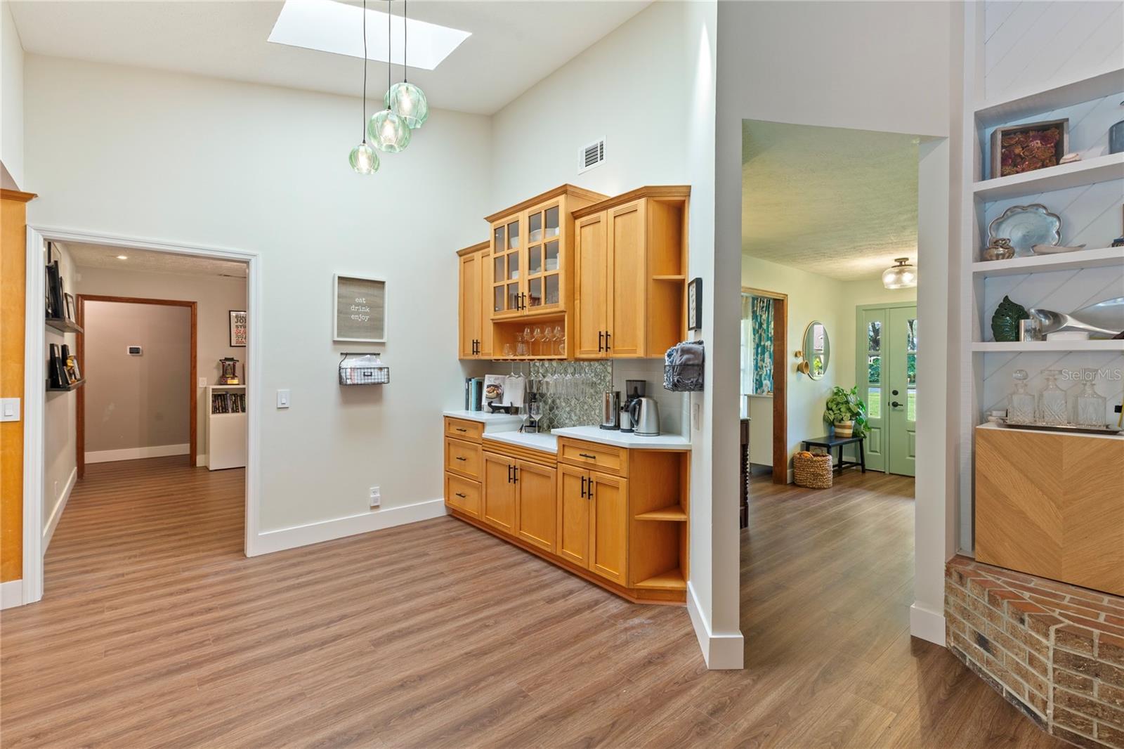 CHELSEA WOODS - Residential Lease