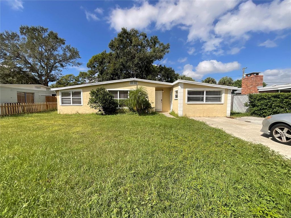 Photo of 4926 Halifax Drive, Tampa, FL 33615 (MLS # O6350574)