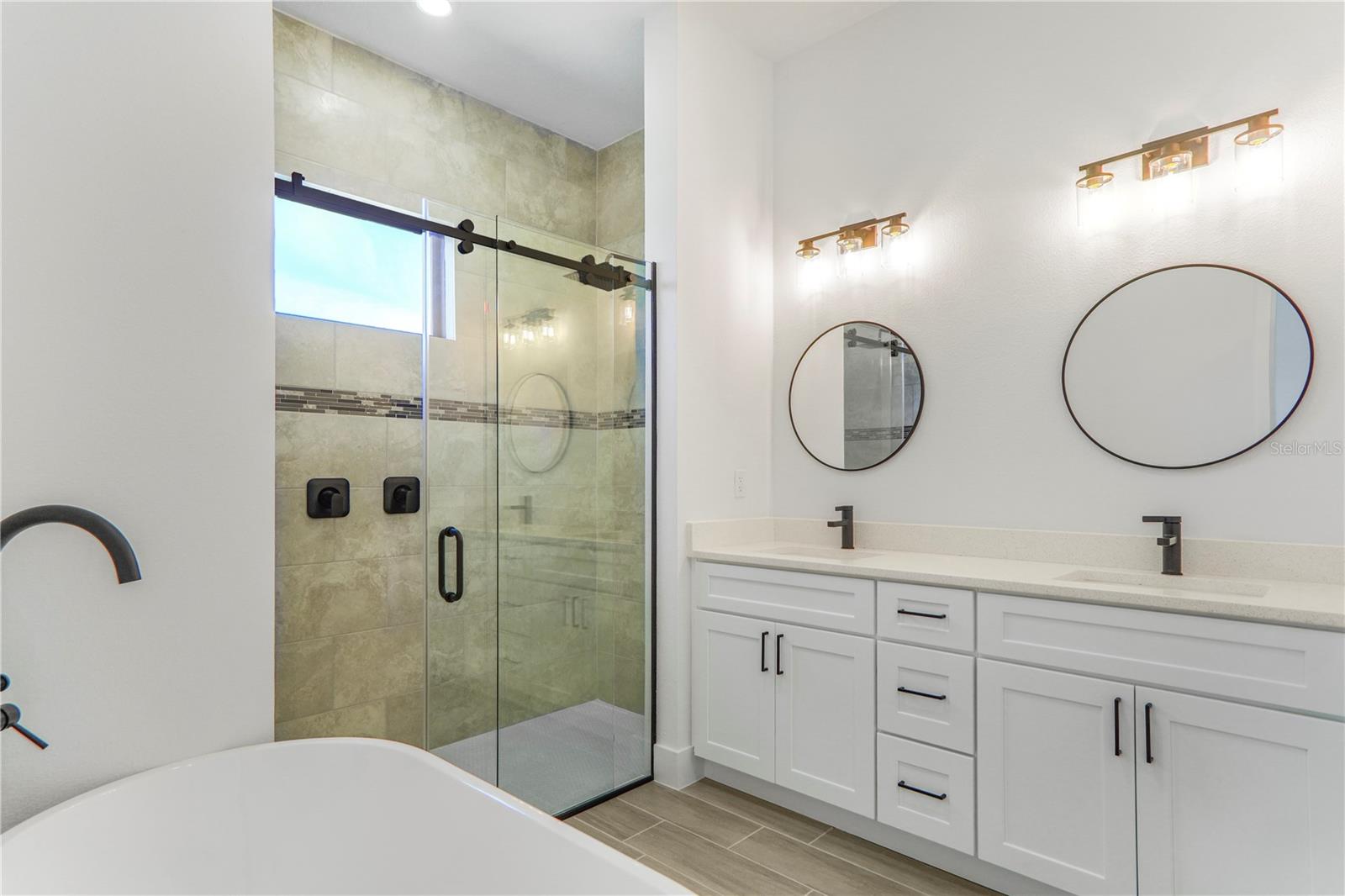 MARION OAKS UN 04 - Residential