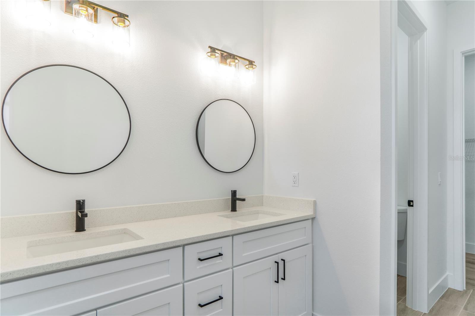 MARION OAKS UN 04 - Residential