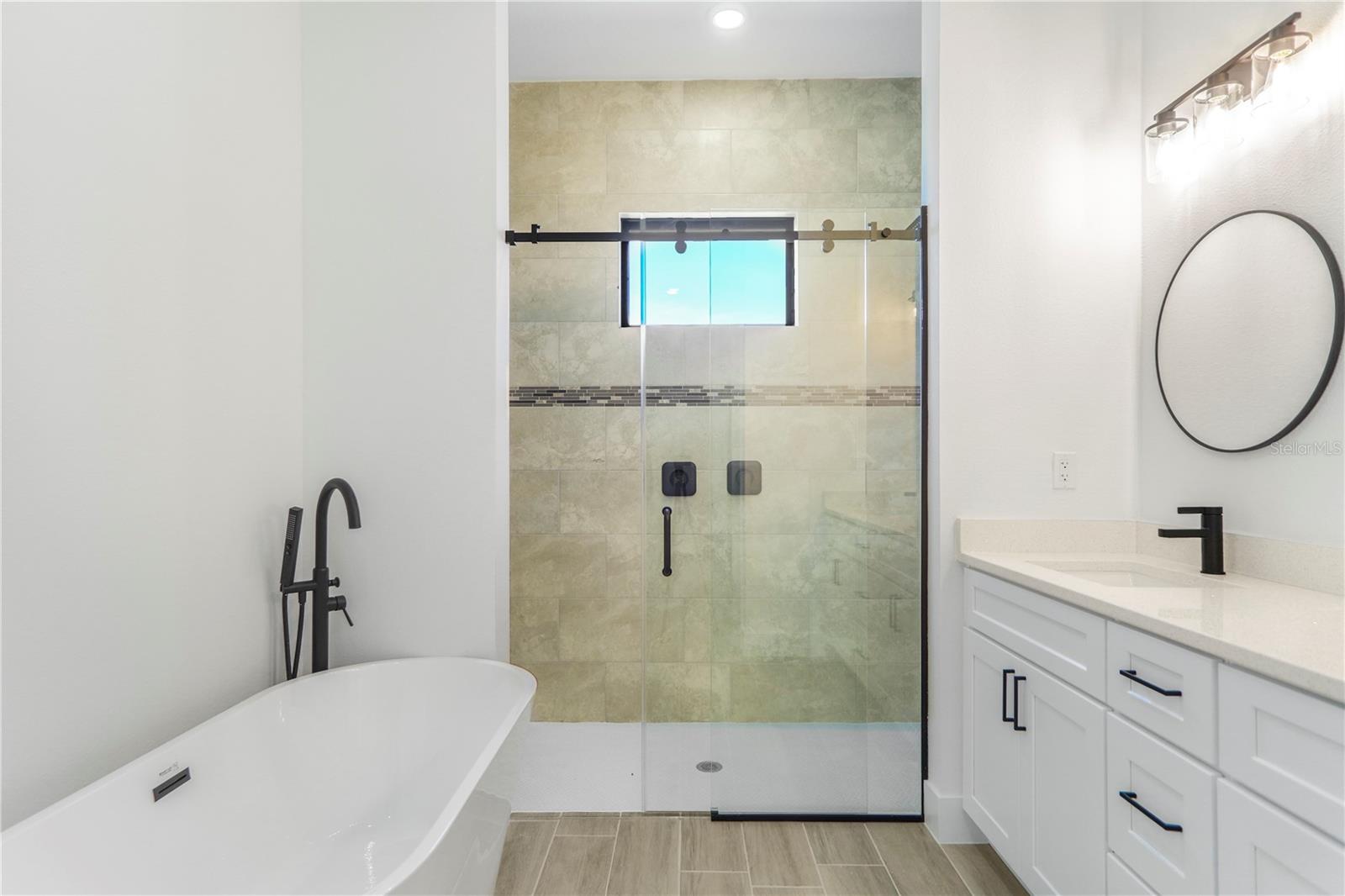 MARION OAKS UN 04 - Residential