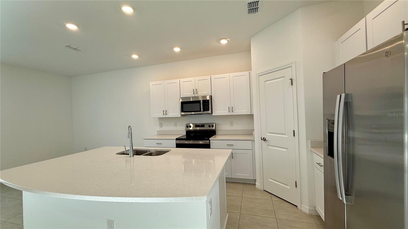 BELLA VITA PH 3 - Residential Lease