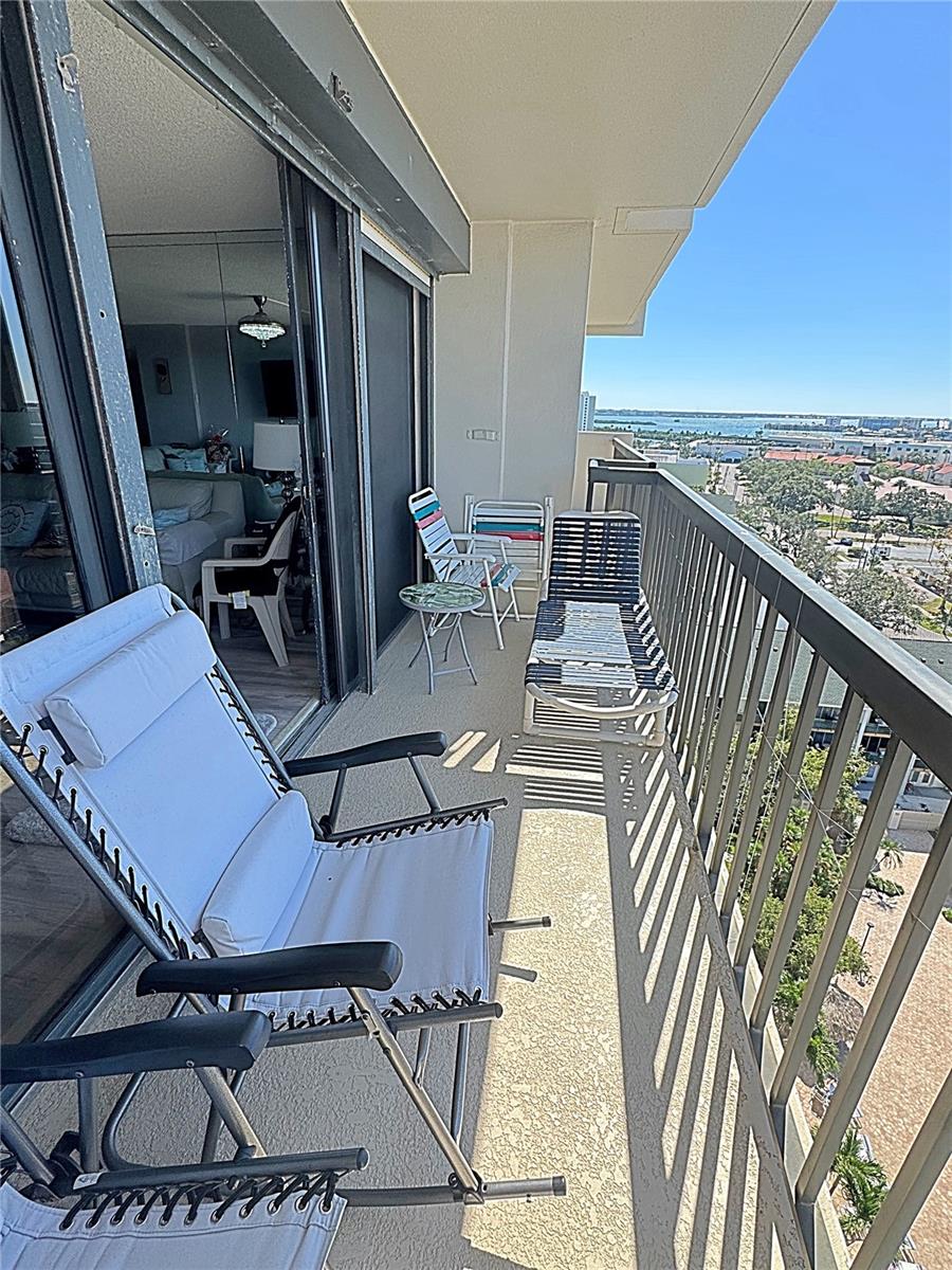 STARBOARD TOWER - Residential Lease