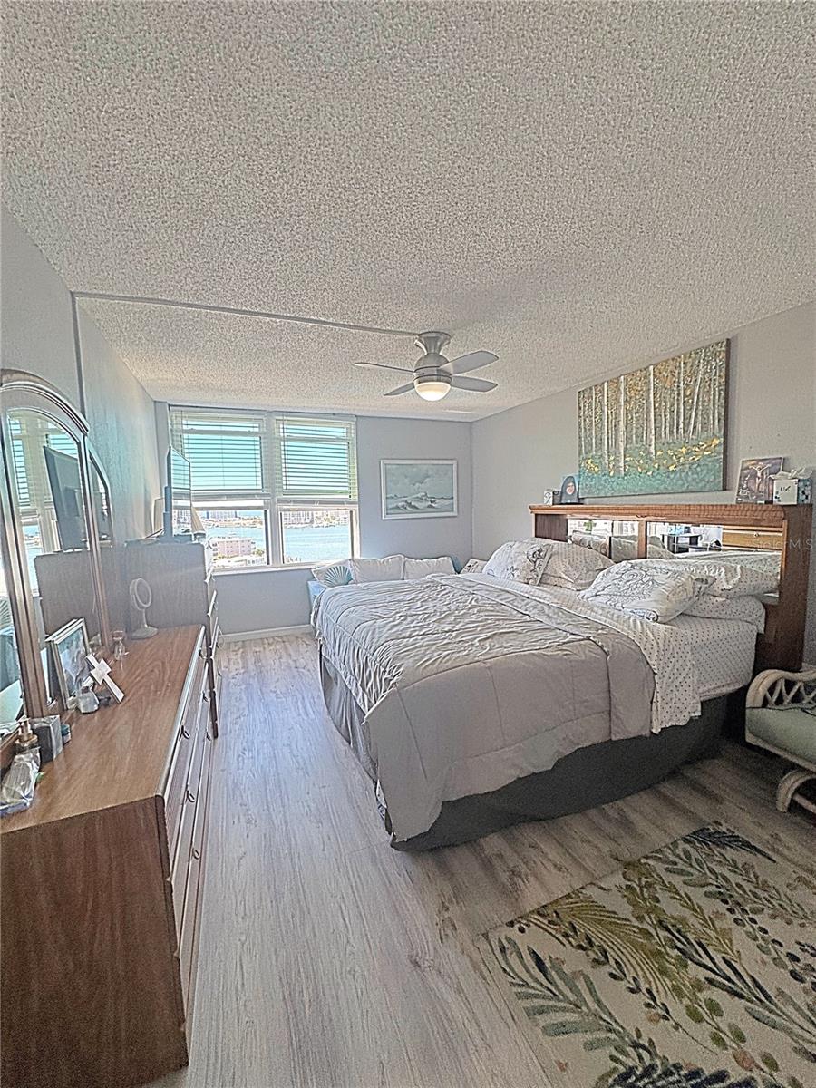 STARBOARD TOWER - Residential Lease