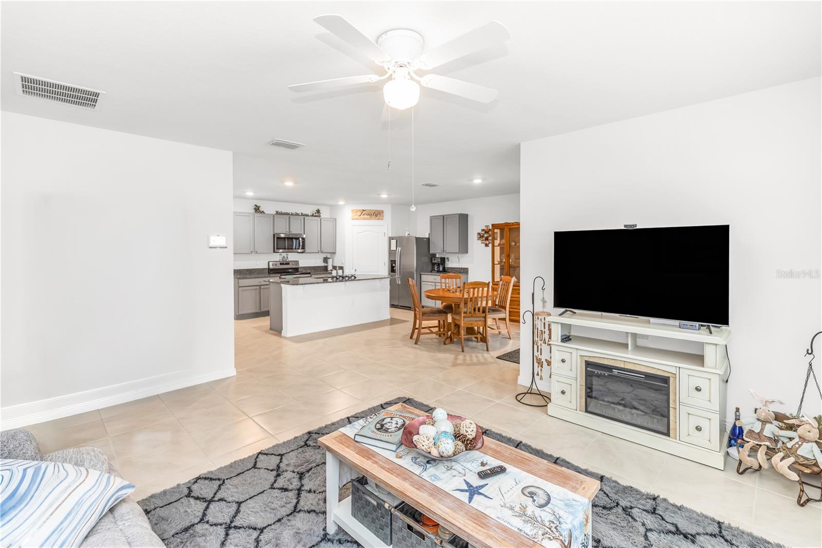 DELTONA LAKES UNIT 77 - Residential