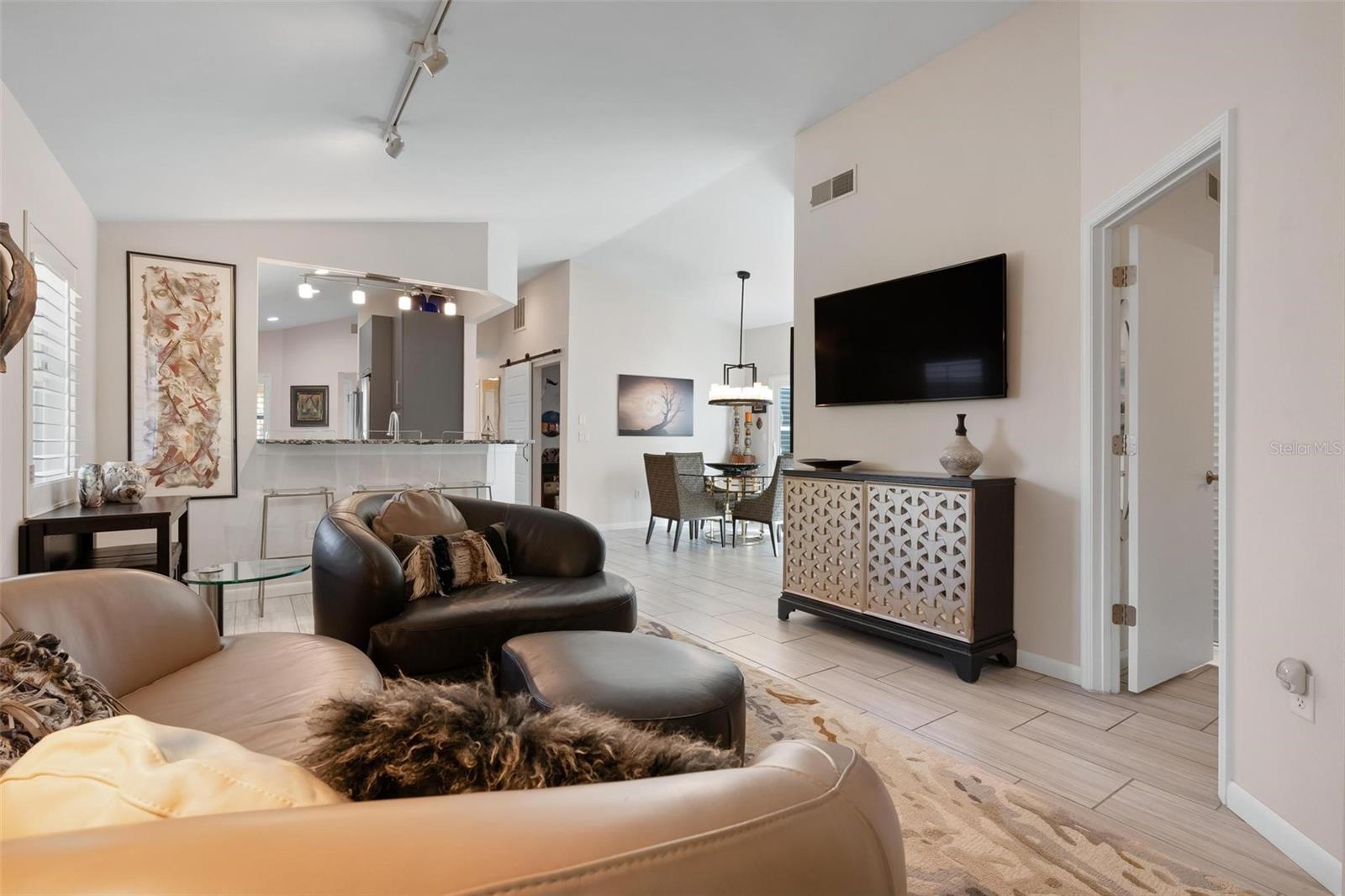 CHARTLEY COURT - Residential