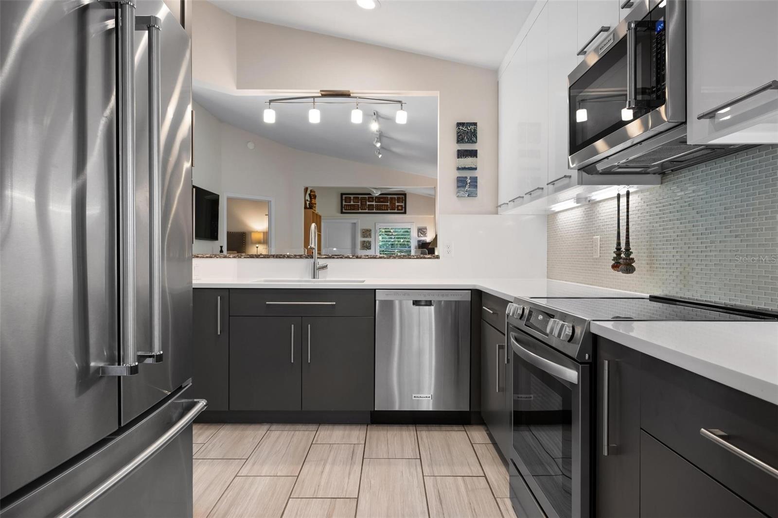 226 CHARTLEY COURT N