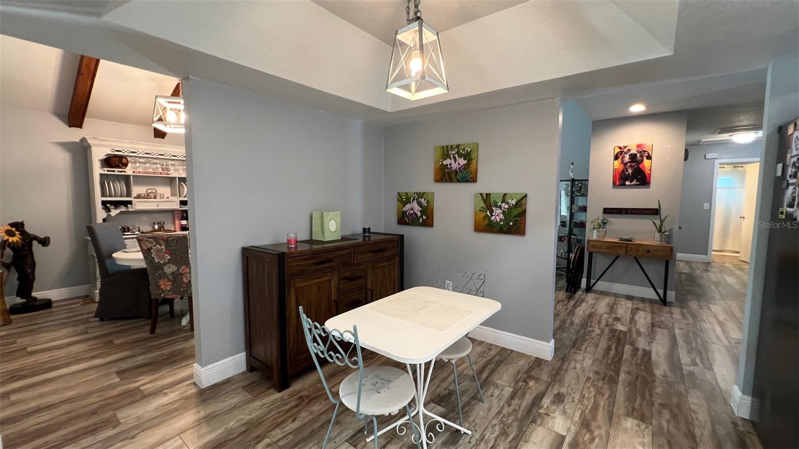 VALENCIA WOOD ESTS 1ST ADD - Residential