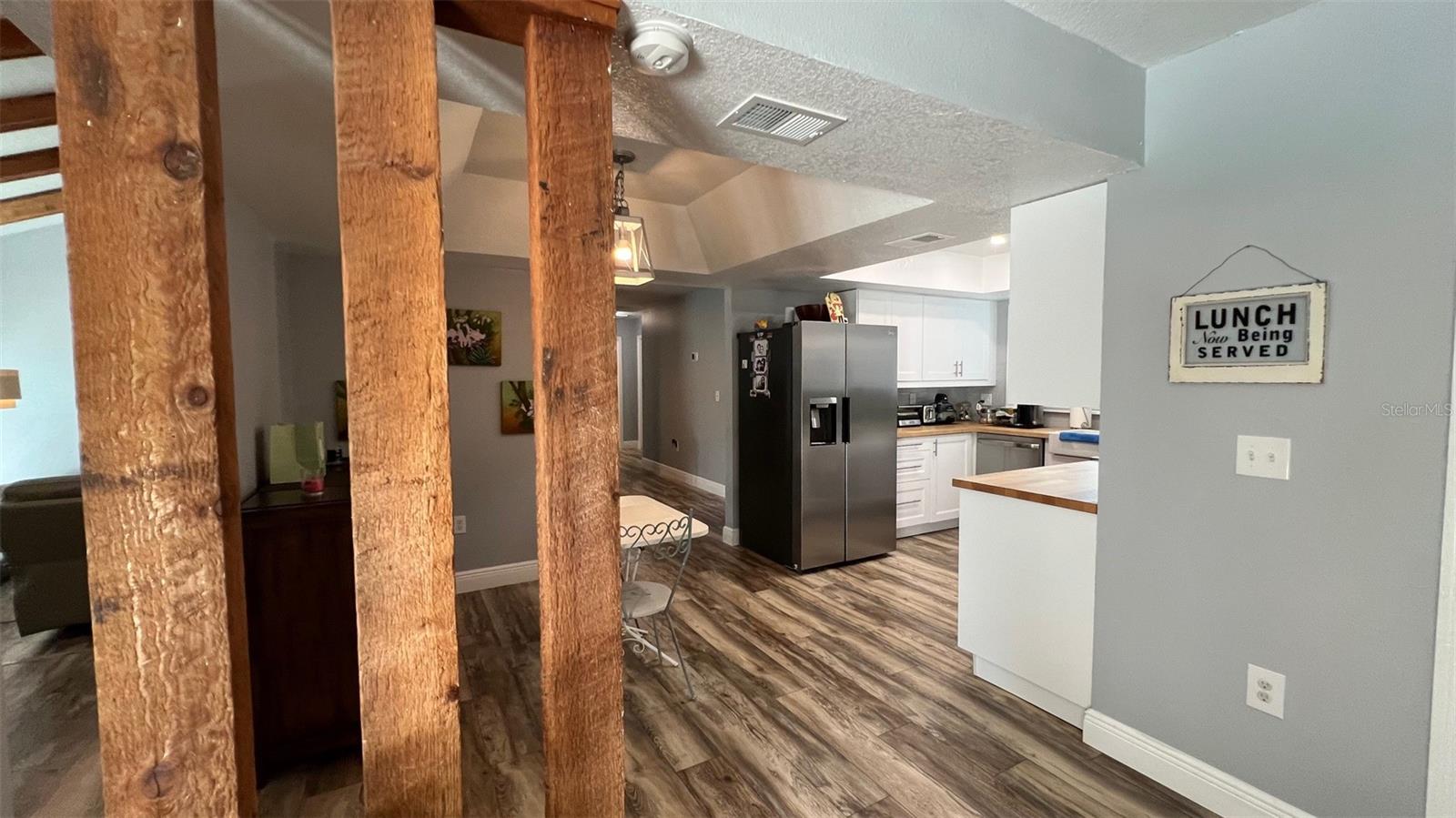 VALENCIA WOOD ESTS 1ST ADD - Residential