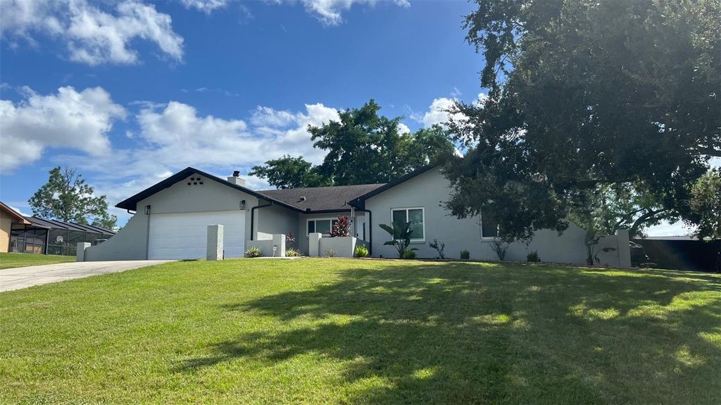 Photo of 204 S Lake Mariam Drive, Winter Haven, FL 33884 (MLS # P4936549)