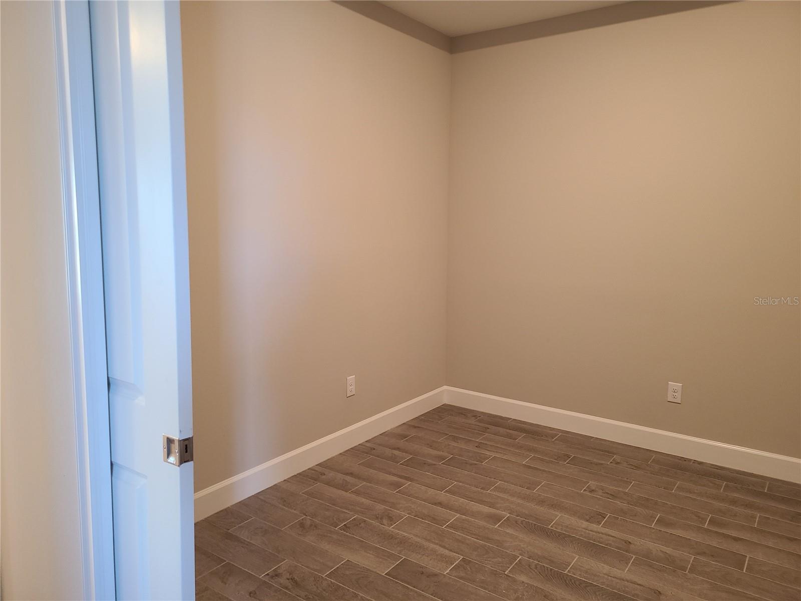 AZARIO ESPLANADE PH II SUBPH C-O - Residential Lease