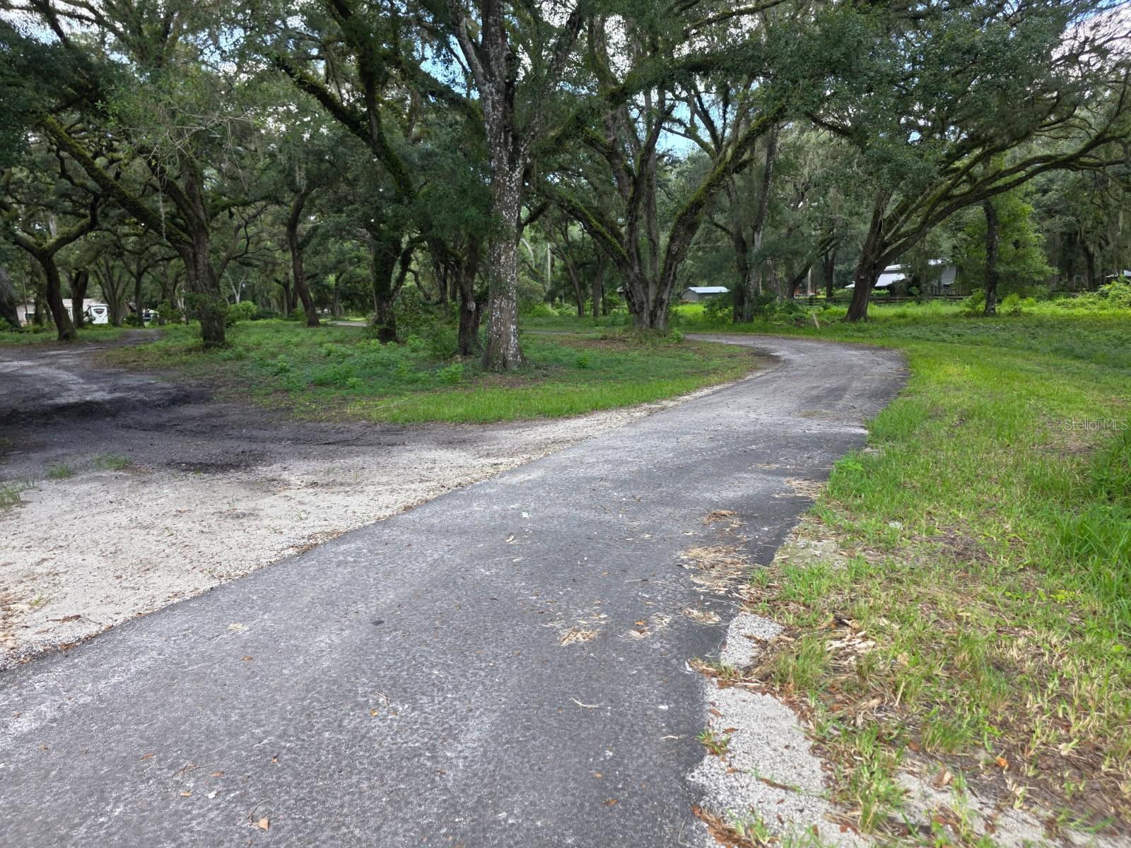 10576 S US HIGHWAY 301