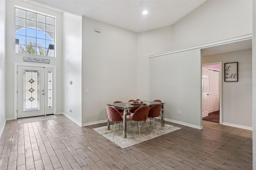 Photo of 406 Rockbridge Court, Apopka, FL 32712 (MLS # O6396148)