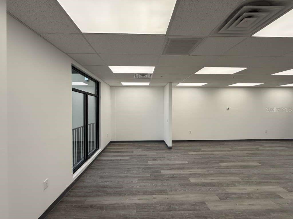 VILLAGE/HUNTERS CRK BLDG O - Commercial Lease