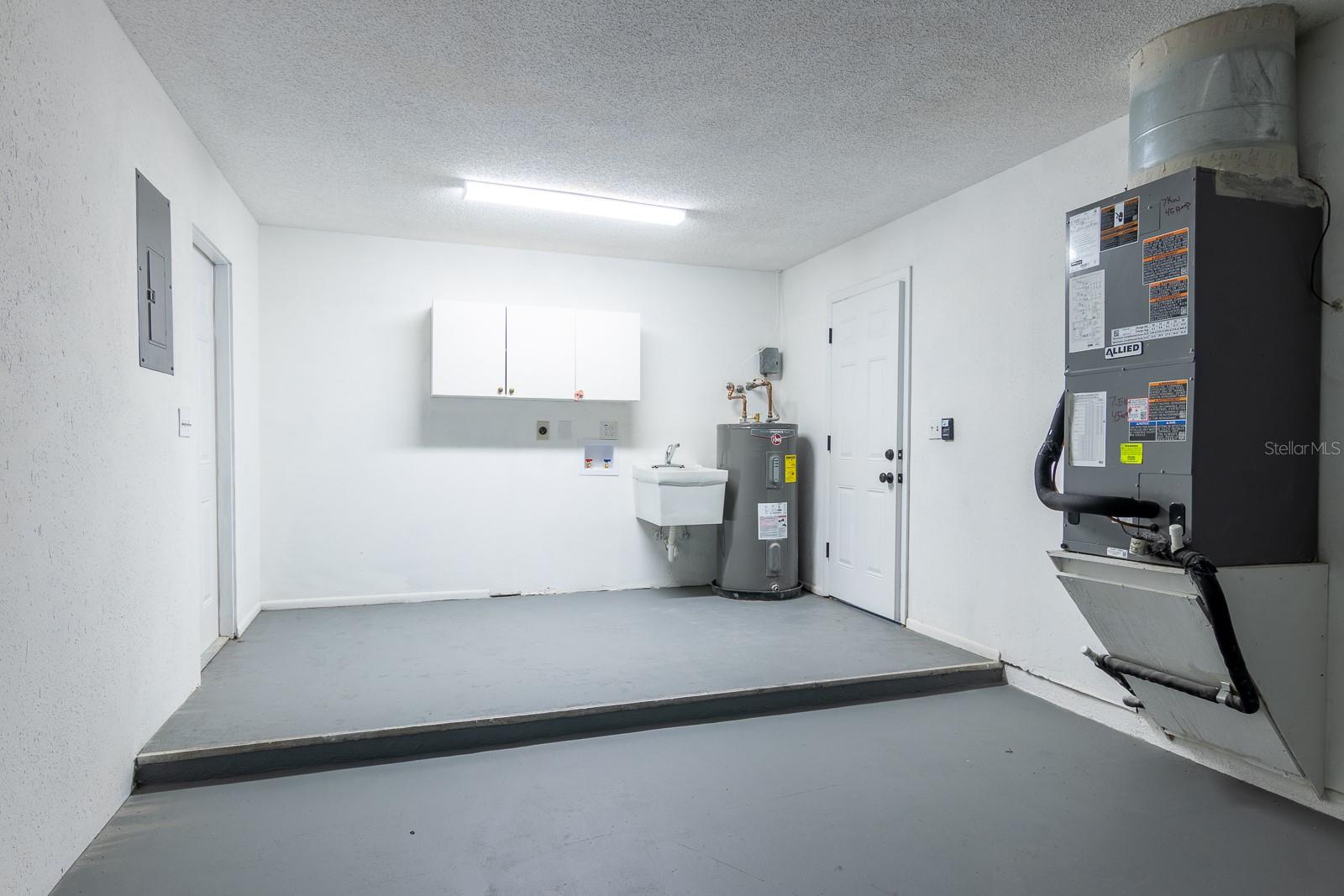 LOCKWOODS - Residential